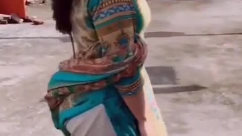 Beautiful girl walk video - Beautiful girl walk attitude short clip