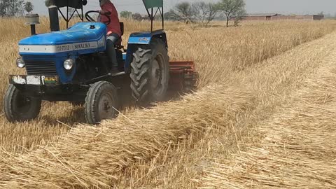 how tractor harvested