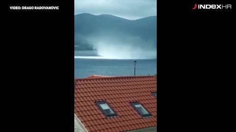 Pijavica na poluotoku Pelješac