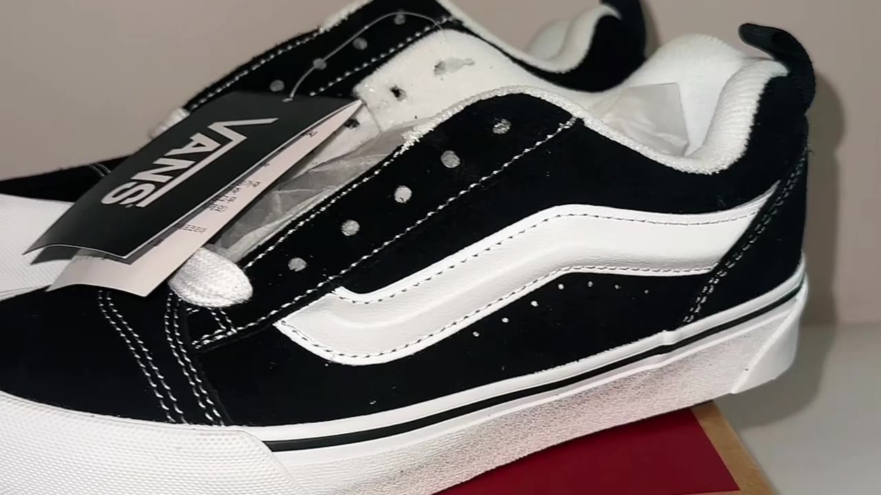 Vans Knu Skool Black White