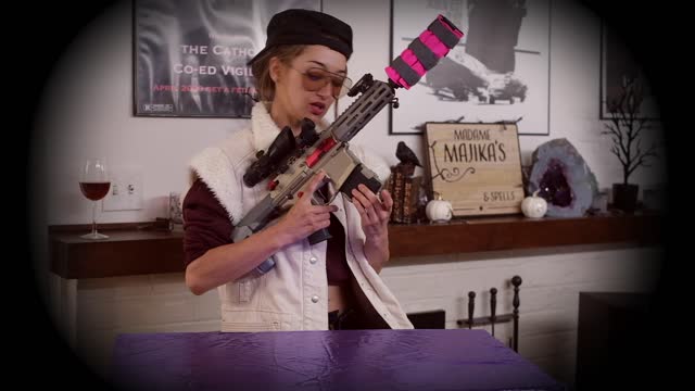 Honey Badger Pistol Review by a sexy Brazilian (Part 2)