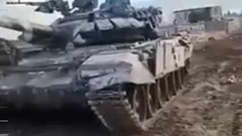 Ukrainians forces continue to steal Russian tanks