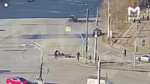 You guessed it, a drunk driver 😡
