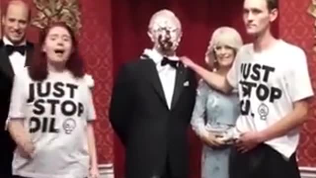 Ντωμεταξύ στο Μουσείο της Μαντάμ Τισό