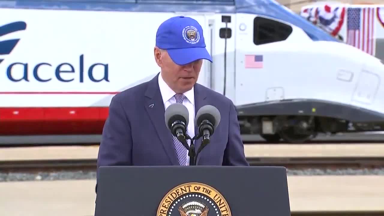 President Joe Biden Gets Completely LOST in Middle of a Story