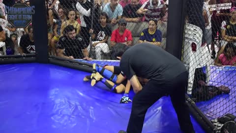 [MMA Kids] Bruce Lee vs Caio - Champions Fight Kids