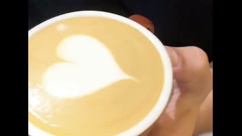 Heart latte art