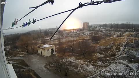 Lisichansk fire Direct hit with a rocket Lisichansk Piv.Zavod Novodruzhesk