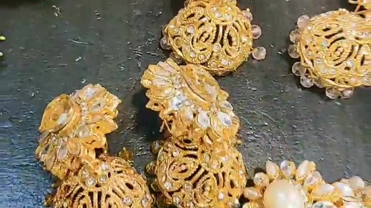 Ear rings