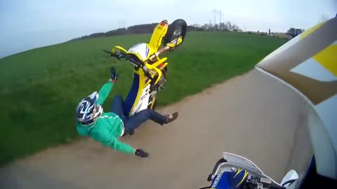 Hectic Motorcycle Crashes & Crazy Moto Moments