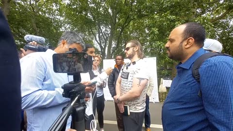 David Wood debates with Faraz #speakerscorner