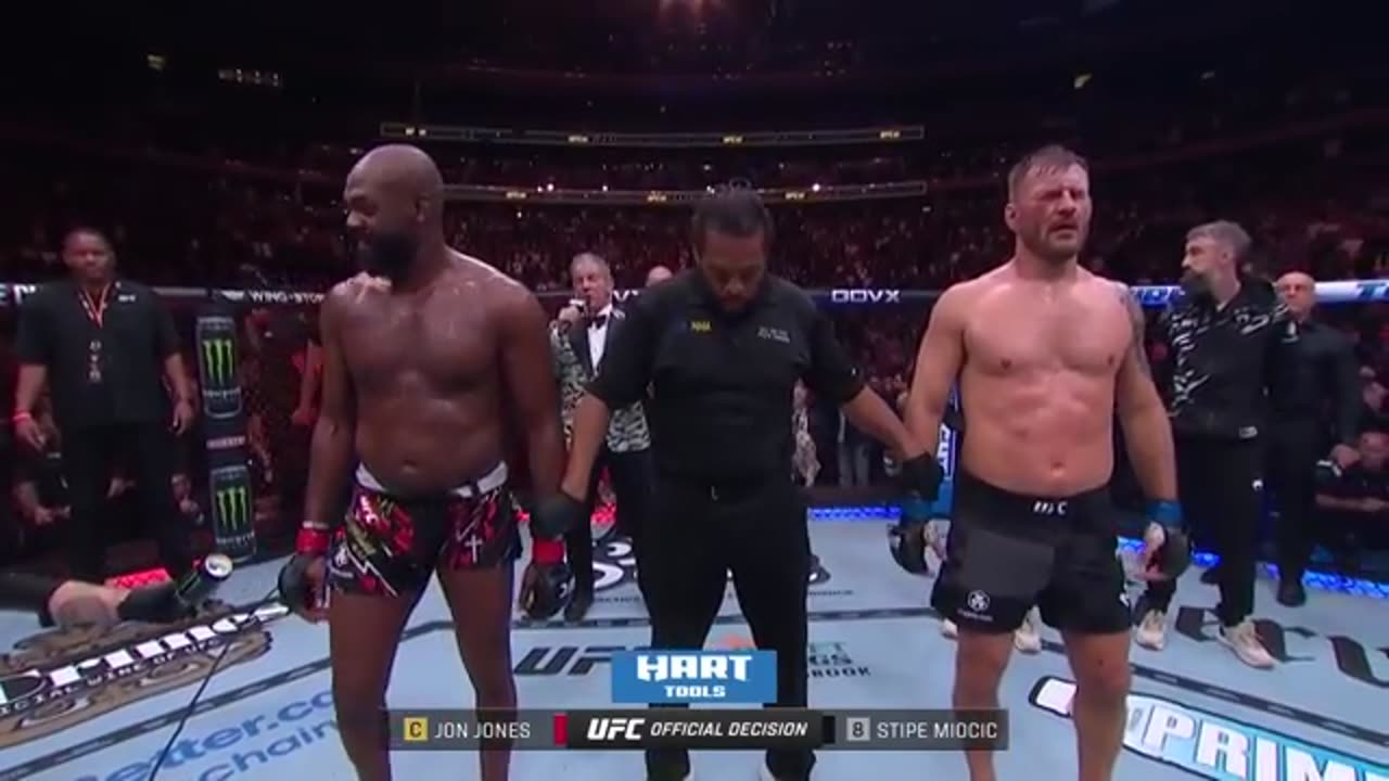 UFC 309: 🐐 Jon Jones hits the ICONIC Donald Trump YMCA dance after defeating Stipe Miocic #UFC309