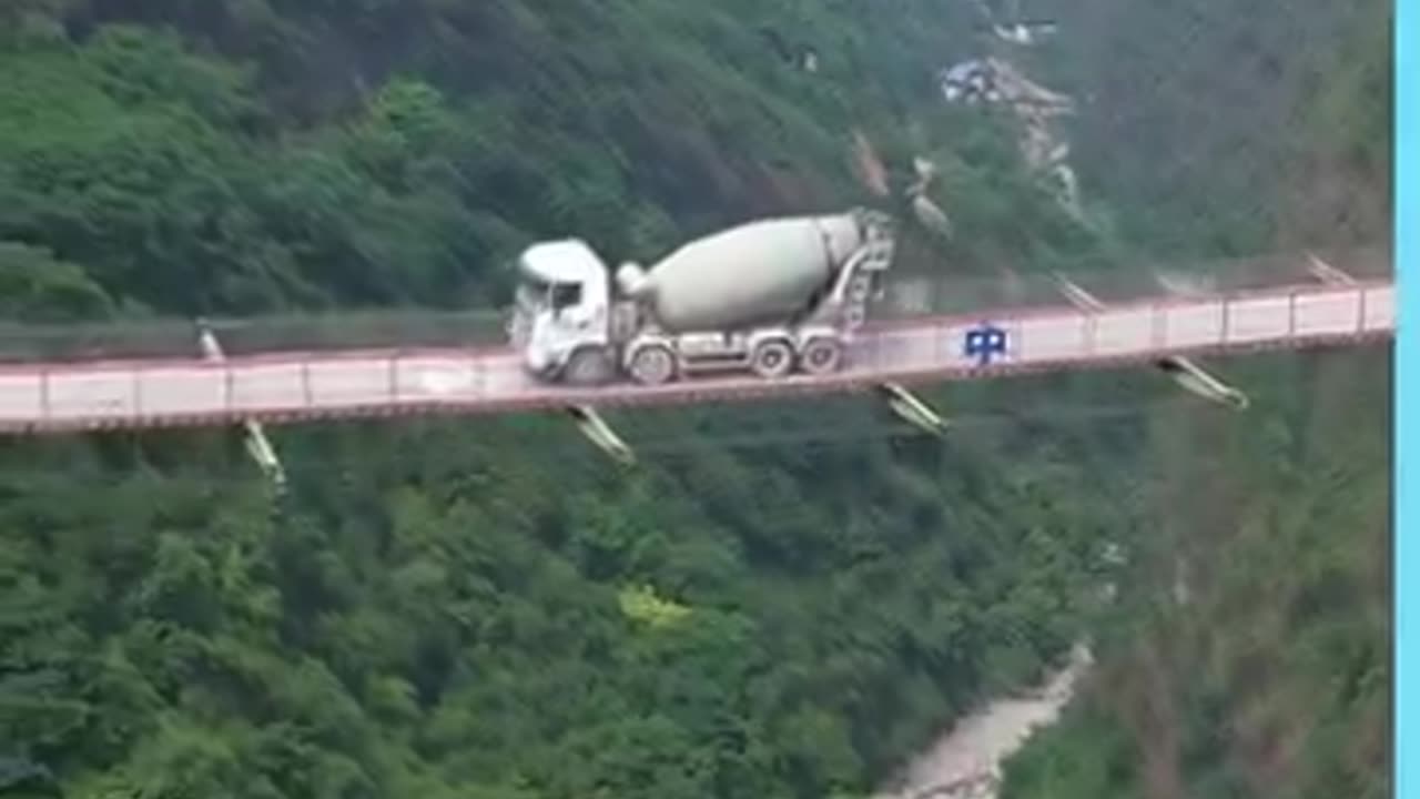 Biggest bridge in china around 300 meters