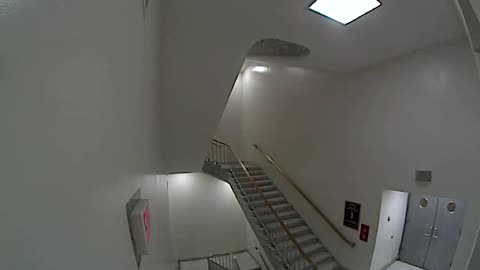 3148RHOB01Stair6_2021-01-05_17h20min02s950ms.mp4