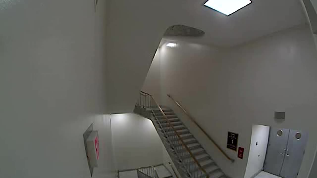 3148RHOB01Stair6_2021-01-05_17h20min02s950ms.mp4