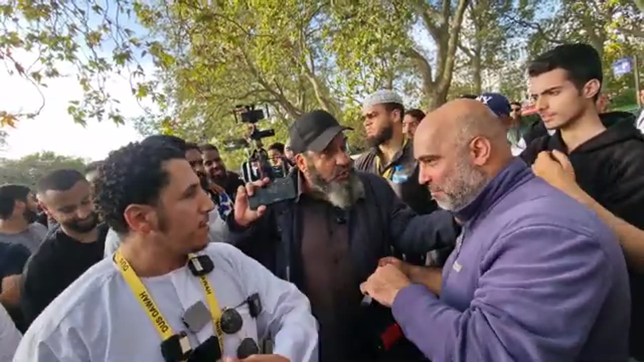 Who Is Salafi Went Wrong! Shamsi Vs Mouthy Omar _ Arabic Mixed _ Speakers Corner
