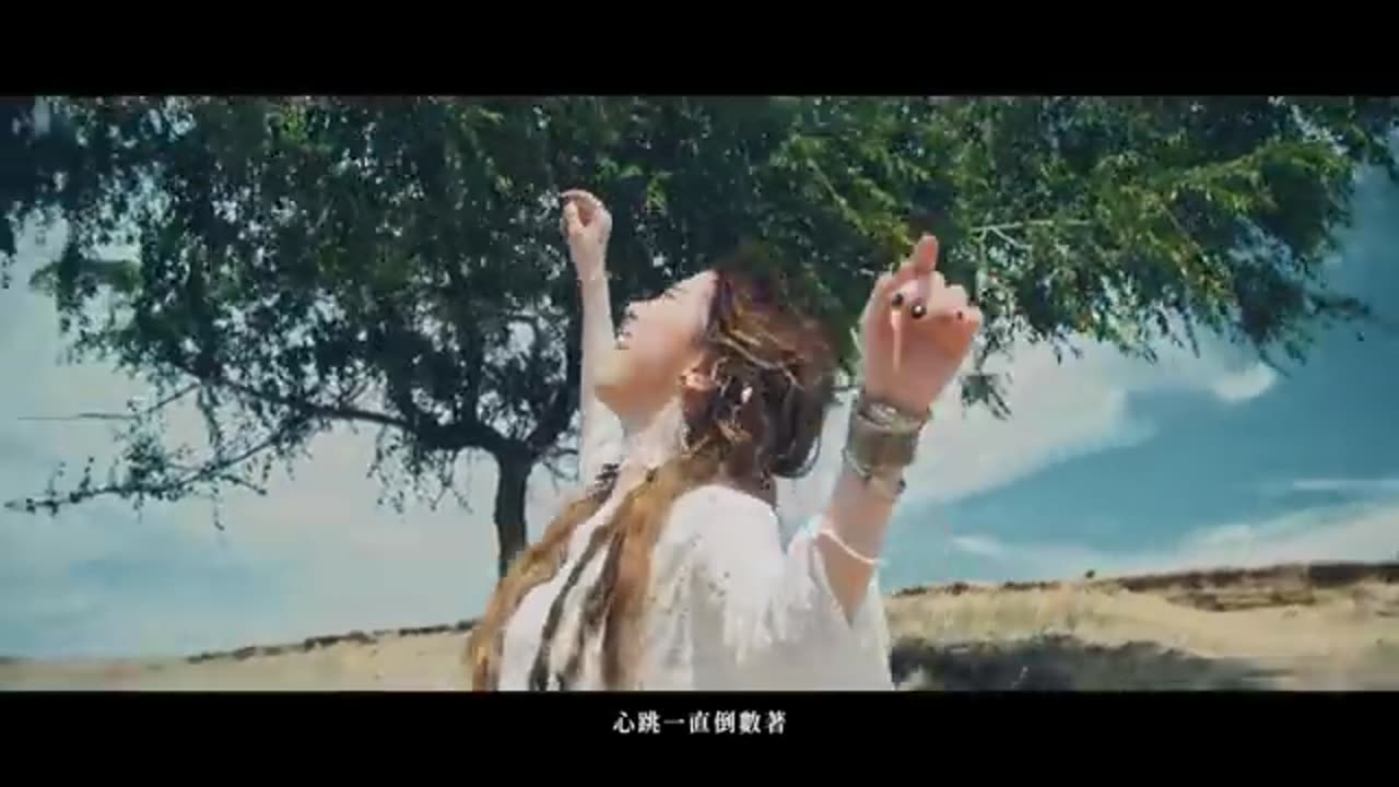 G.E.M.【倒數 TIK TOK】Official MV [HD] 鄧紫棋 (360p)