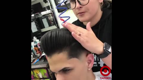 ❤️✂️FEMALE BARBER✂️❤️