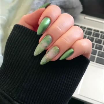 Wicked Marble Nails! 🖤💅 Stunning Nail Art Inspiration