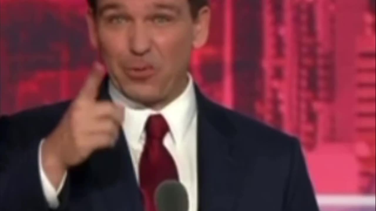 2 Beeches Slapping Each Other 😂😂