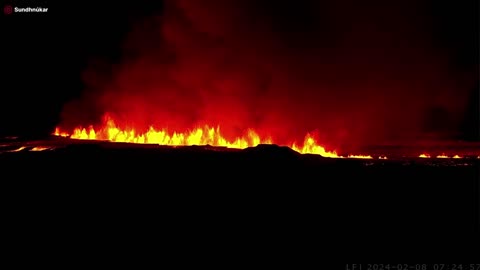 Iceland volcano erupts again, spewing molten rocks