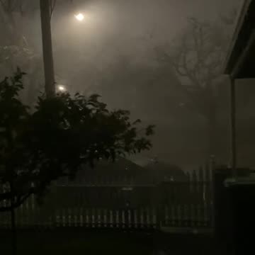 The perfect cuddle weather doesn’t exist 🤣