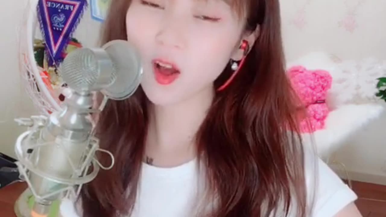 美女热舞