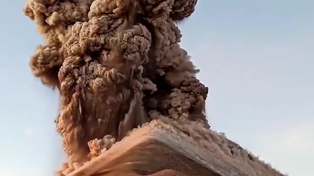 great ash ejection video from Fuego Volcano Guatemala.