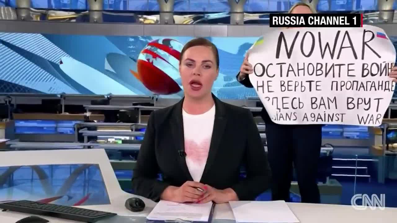 The employee who crashed a live Russian broadcast in protest is no longer missing