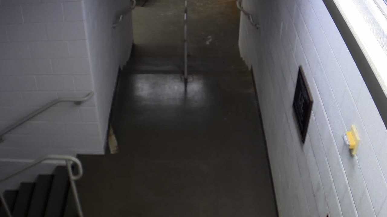 7187CVCULStair45North_2021-01-06_00h00min00s337ms.mp4