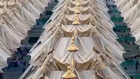 Auto sheltering of a Mosque