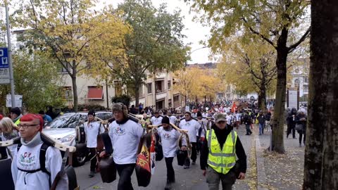 Sonneurs de cloches manifestation contre la loi Covid à Lausanne