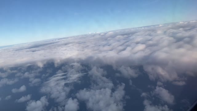 Awesome views from Turkish airliner over Istanbul