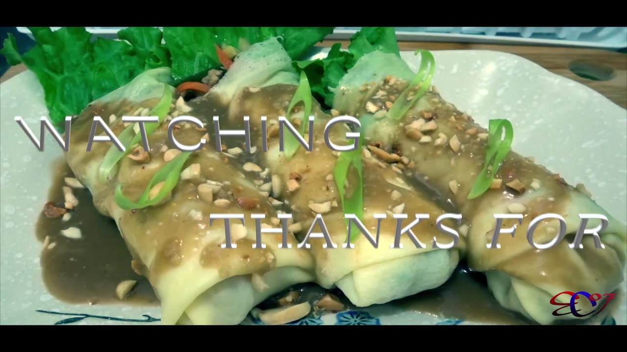 Lumpia Sariwa with Peanut Sauce: A Delicious Filipino Fresh Spring Roll Recipe