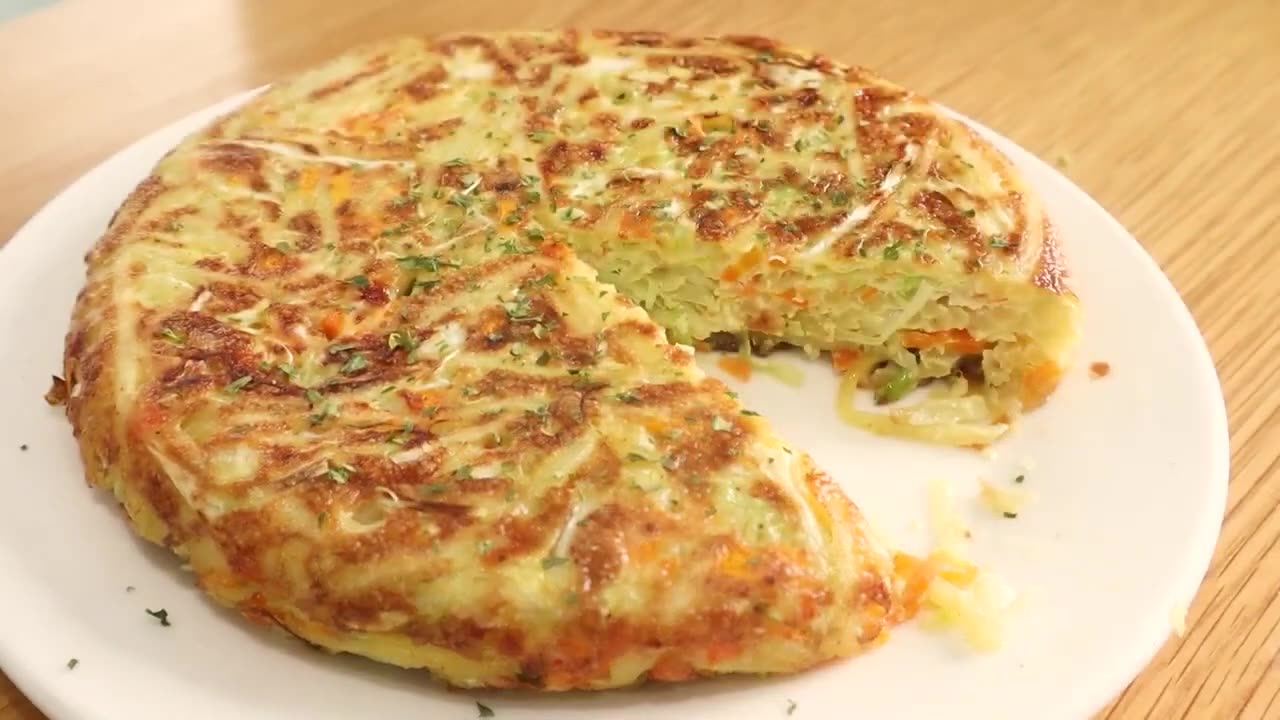 Just grate 1 cabbage 1 Potato, 1 Egg | Korean cabbage egg omelette | Cabbage and potato Omelette