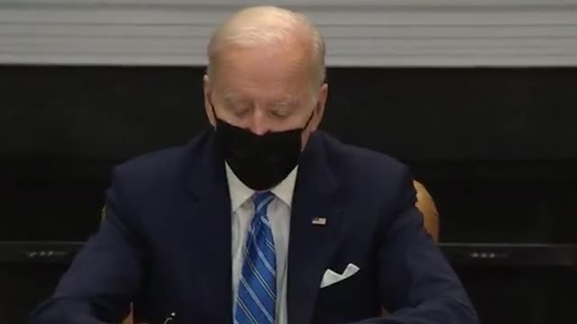 Biden warns of "a winter of severe illness and death"