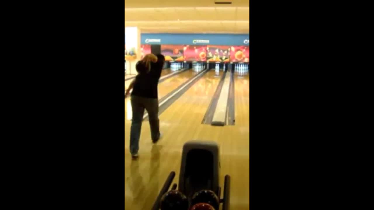 Bowling in Grecce