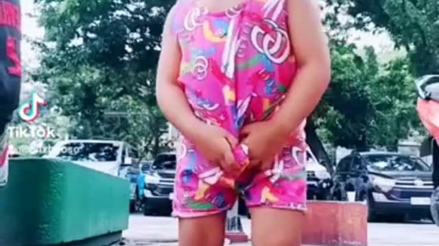 Little Child Dancing TikTok Trending Dances 2021