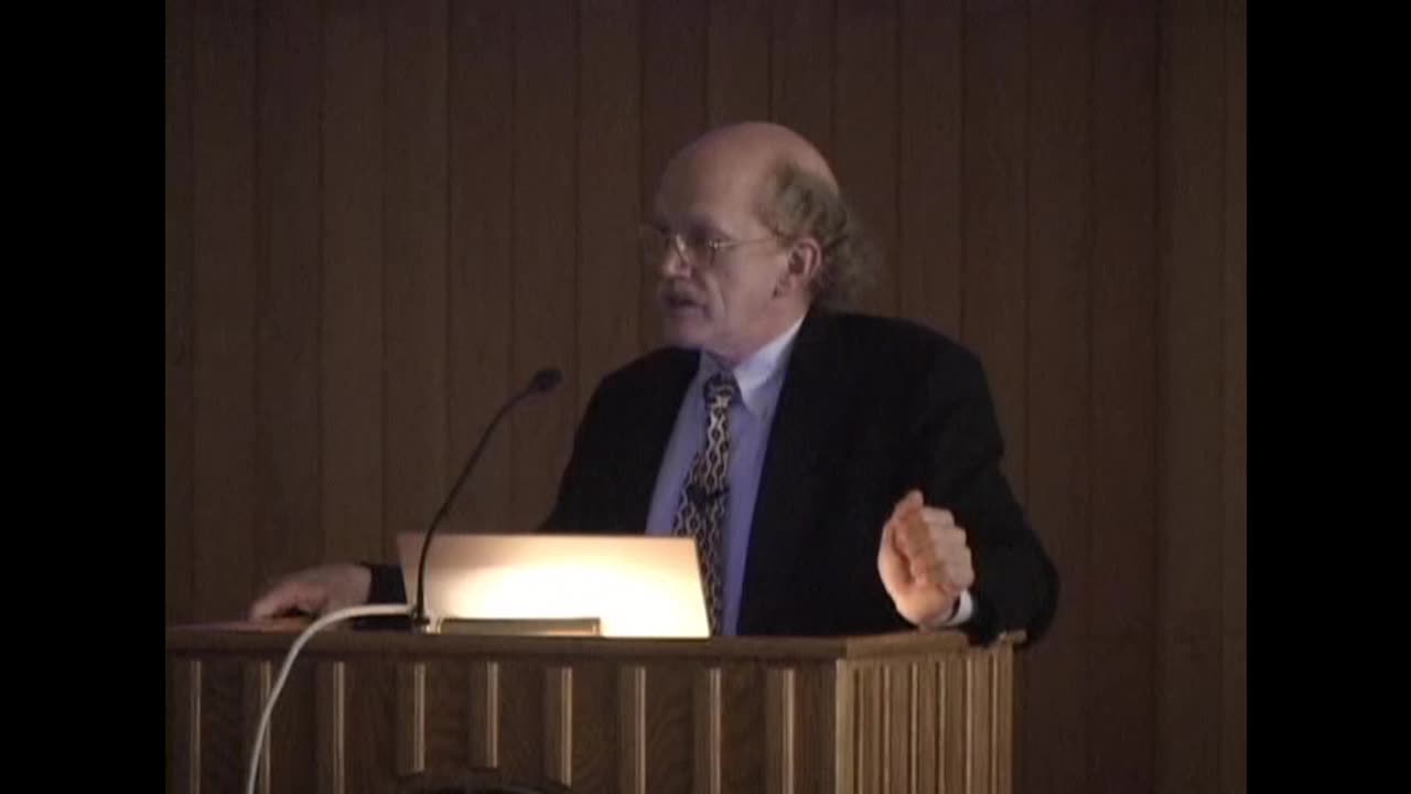 November 15, 2001 - Robert Waterston Offers Insights Into Human Genome Research