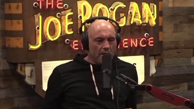 Savage: Joe Rogan goes fully automatic on fake news CNN