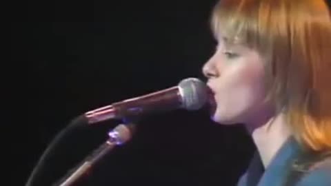 Suzanne Vega live