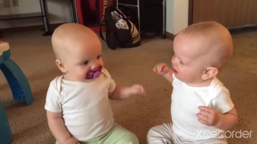 TWIN CUTE BABY FIGHTS and crying