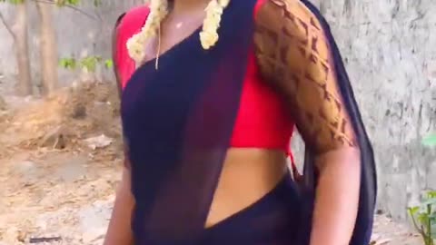 Indian off saree hot girl