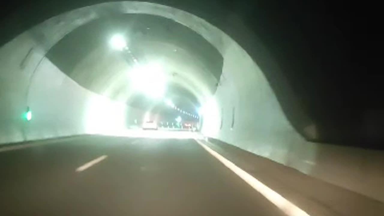 Tunnel