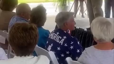 Lindsey Graham tries to compare COVID vaccine mandates to measles