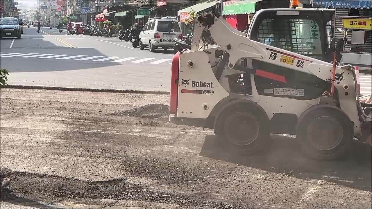 24_0108霧峰 道路鋪裝