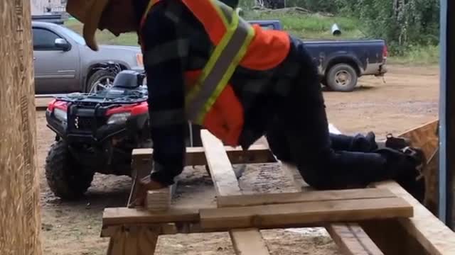 EFFECTIVE CUTTING POSITION-Funny Videos