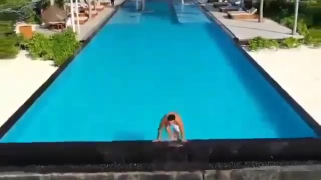 The longest infinity pool in Maldives 🏝 Tag someone to see This Video.