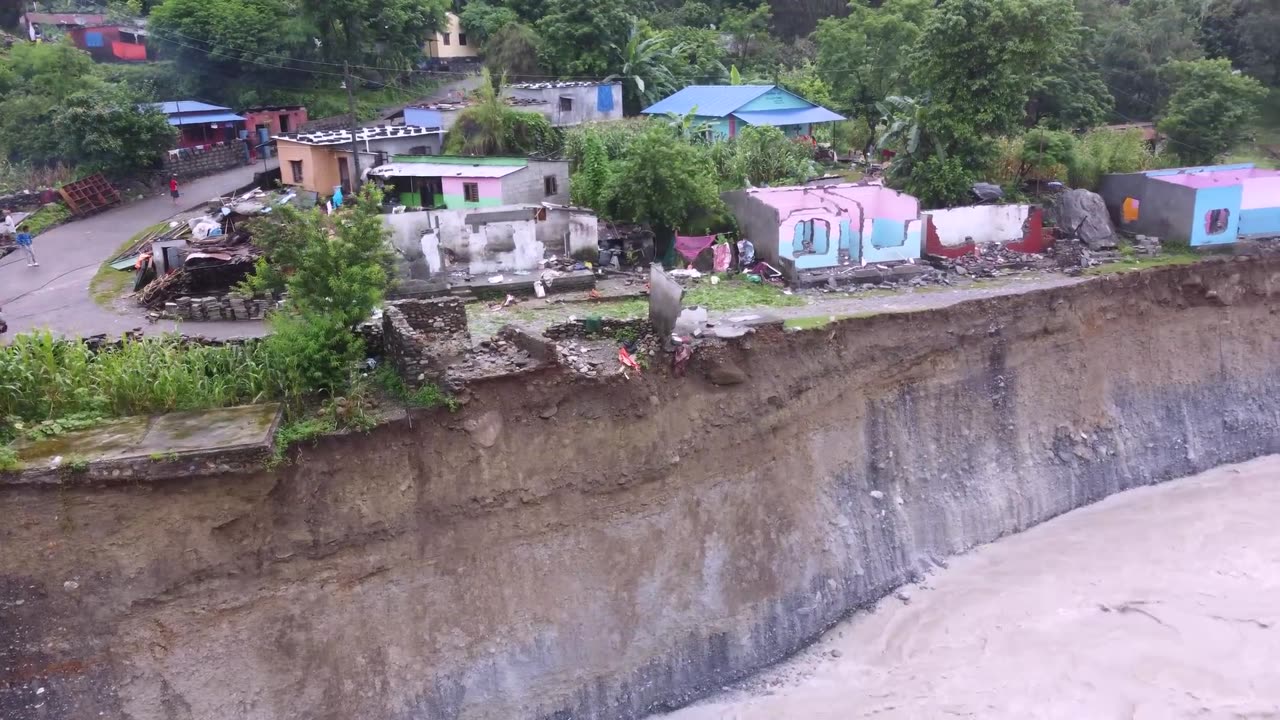 Dangerous flood in Nepal🛟🤯