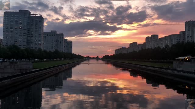 The lake is like a mirror